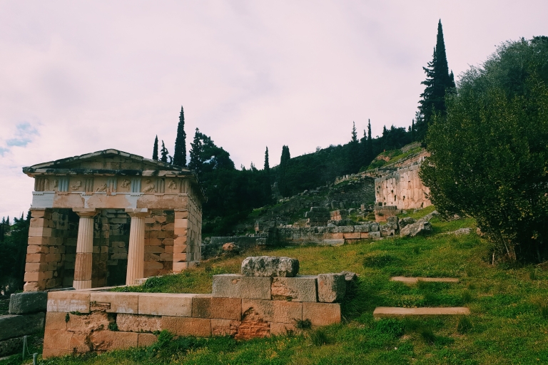 Atenas: Delfos Excursión privada de un día con guía y traslado al hotel