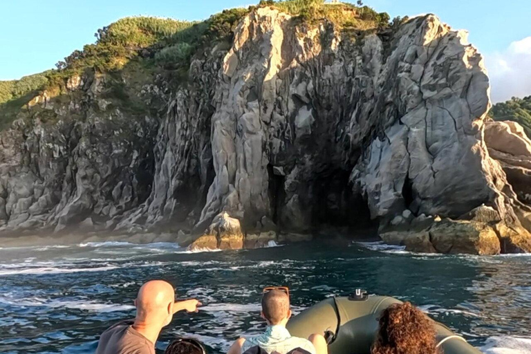 São Miguel: Sunset Boat Tour – Golden Light, Cliffs & Caves