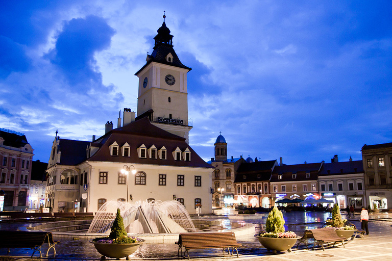 Från Bukarest: Bran, Peles slott &amp; Brasov Privat dagsturFrån Bukarest: Bran, Peles slott och Brasov privat dagstur