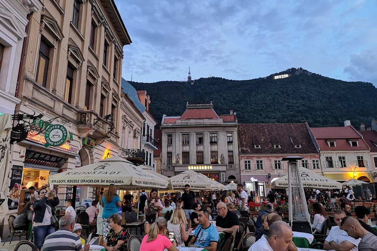 Depuis Bucarest : Visite privée de Bran, du château de Peles et de Brasov