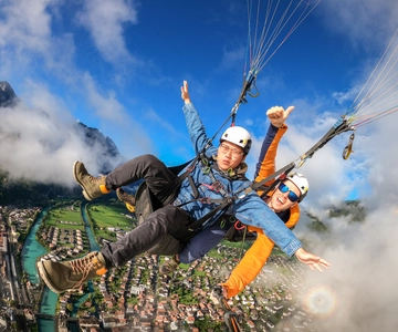 Interlaken: Tandem Paragliding Flight with Pilot