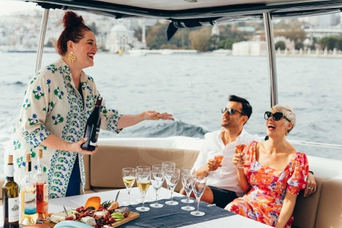 Istanbul: Luxuriöse Weinverkostung auf einer privaten Yacht