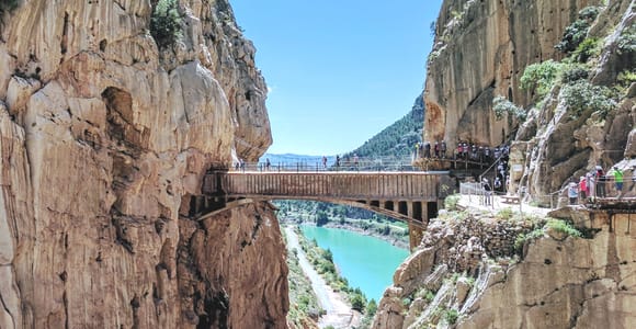 Von Marbella oder Estepona aus: Geführter Tagesausflug zum Caminito del Rey