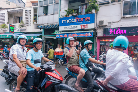 City Tour By Motorbike w/ War Museum &amp; Reunification PalaceScooter Group Tour with Pickup