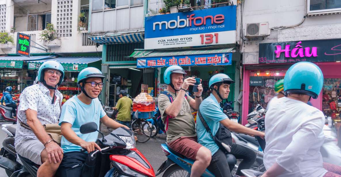 The Insider's Tips to Deal the Incredible Traffic in Vietnam