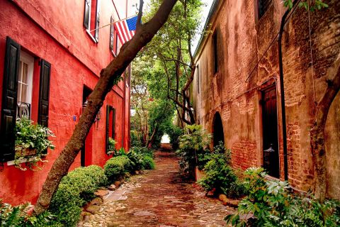 Charleston: History and Architecture Guided Walking Tour