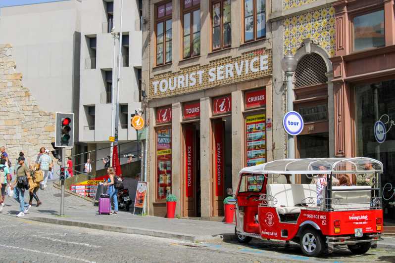 Porto: Tuk-Tuk-Tour, Douro-Flussfahrt und Weinverkostung
