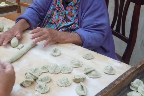 Bari: Private Food and Walking Tour