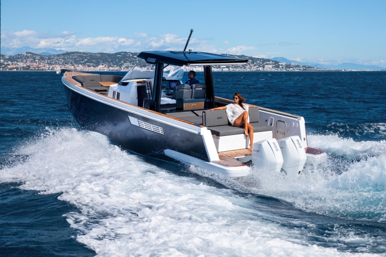 Mykonos : Croisière privée sur un tout nouveau yacht de luxe