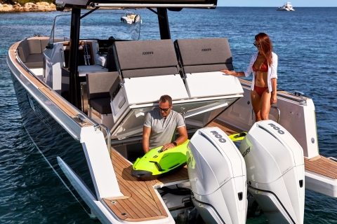 Mykonos : Croisière privée sur un tout nouveau yacht de luxe