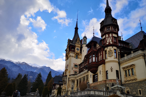 Från Bukarest: Bran, Peles slott &amp; Brasov Privat dagsturFrån Bukarest: Bran, Peles slott och Brasov privat dagstur