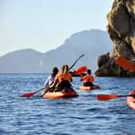 Golfo Aranci: kayak con avvistamento delfini e aperitivo