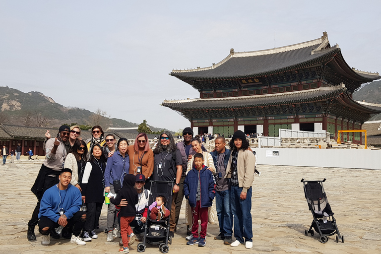 Seul: Tour di mezza giornata del palazzo di GyeongbokgungSeoul: tour a piedi della storia del Palazzo Gyeongbokgung