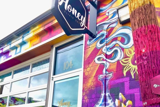 Visit Denver's Famous Graffiti & Mural Tour with Chocolate Tasting in Denver