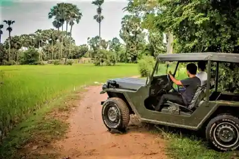 Siem Reap: Excursão de jipe pela paisagem rural e pela quinta de seda