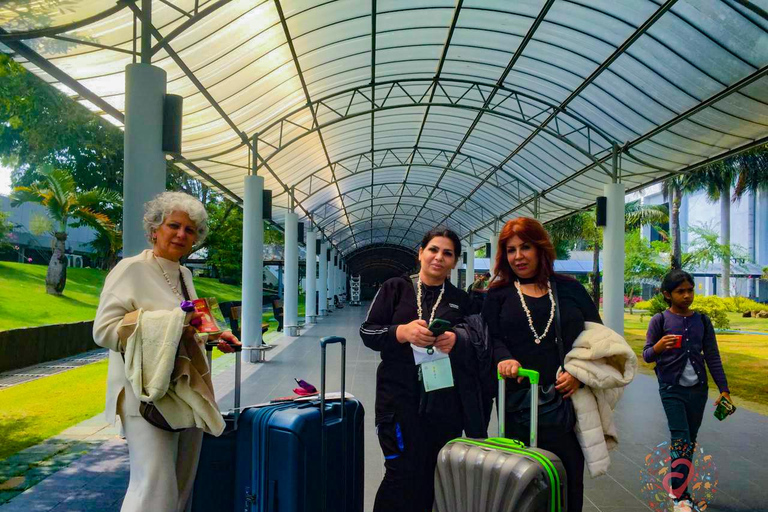 Colombo: Private Transfer to Bandaranaike Airport