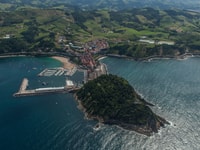Bilbao, San Sebastian, Getaria e Basque Farmhouse Tour - Housity