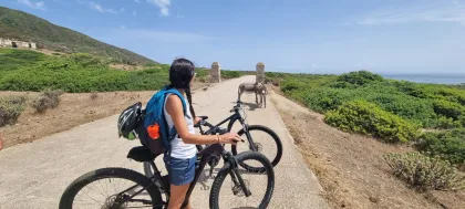 Von Porto Torres: E-Bike-Verleih