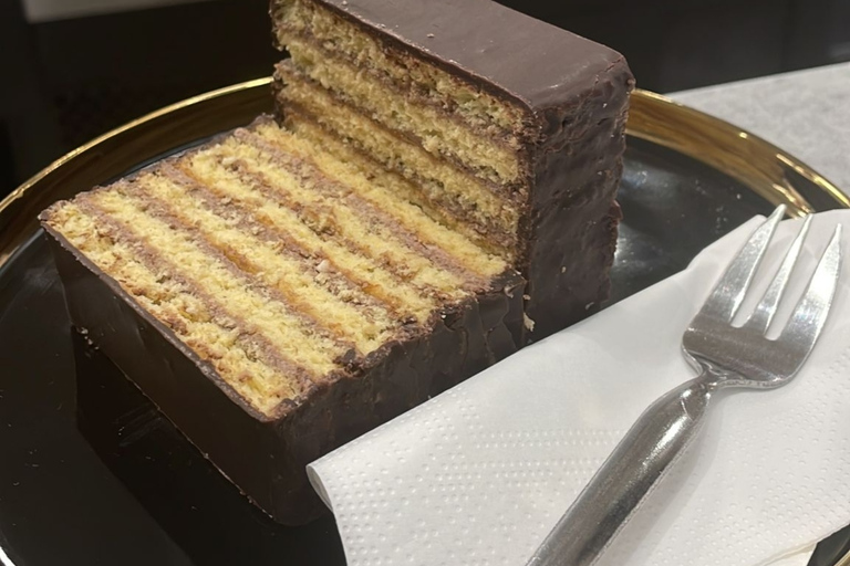 Bratislava: esperienza di degustazione di torte della città vecchiaBratislava: esperienza di degustazione di torte nella città vecchia