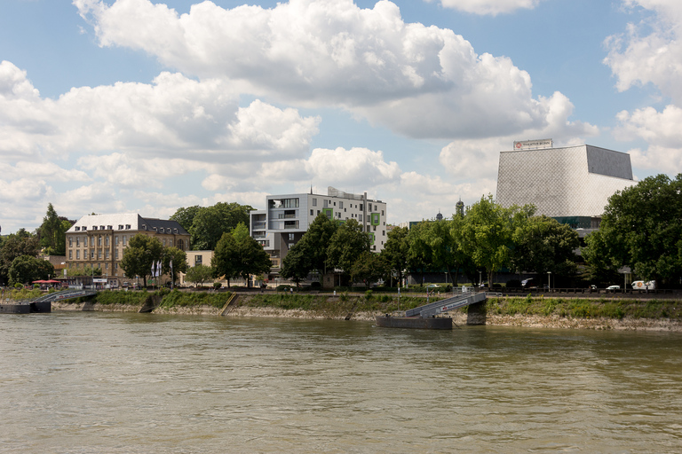 Bonn: Abendliche Sightseeing-Kreuzfahrt auf dem Rhein