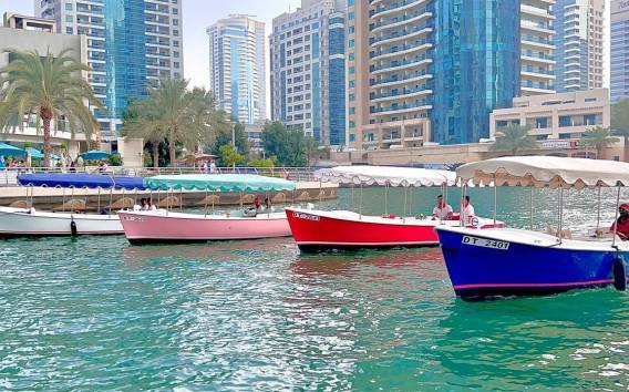 Private Elektroboot-Tour in Dubai Marina & JBR