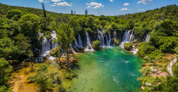 Dubrovnik: Tagestour zu den Kravica-Wasserfällen, nach Mostar und Počitelj Dubrovnik: Tagestour zu den Kravica-Wasserfällen, nach Mostar und Počitelj