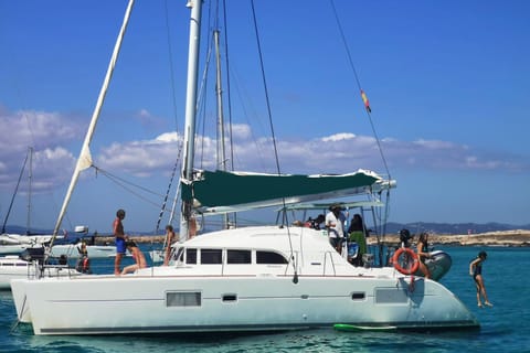 Ibiza: Small Group Day Trip to Formentera by Catamaran