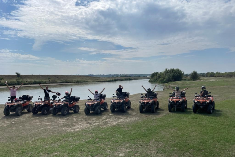 Depuis Bucarest : Excursion en quad dans la forêt et les collines