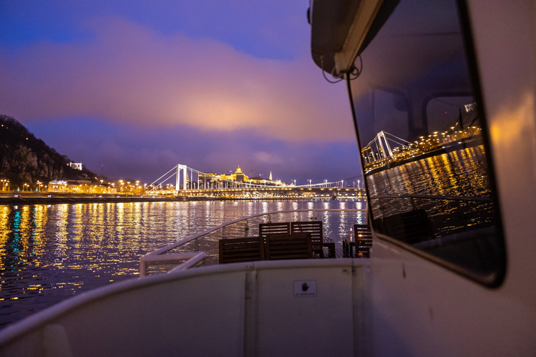 Budapest: cruceros en barco Prosecco premium y opción de música en vivoCrucero City Lights con Prosecco Premium