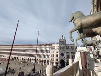 Venise, Tour d'honneur, Basilique Saint-Marc & Palais des Doges - Hizvo
