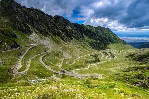 From Bucharest: Transfagarasan Private Day Trip with a Guide