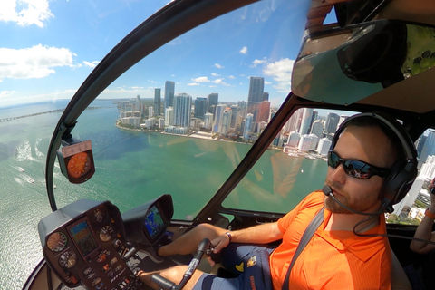 Miami: South Beach: Tour particular de 30 minutos em um helicóptero de luxo