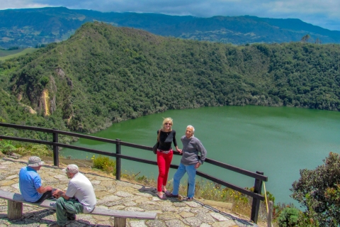 Excursión Lago de Guatavita + Catedral de Sal de ZipaquiráTour Lago de Guatavita + Catedral de Sal de Zipaquirá
