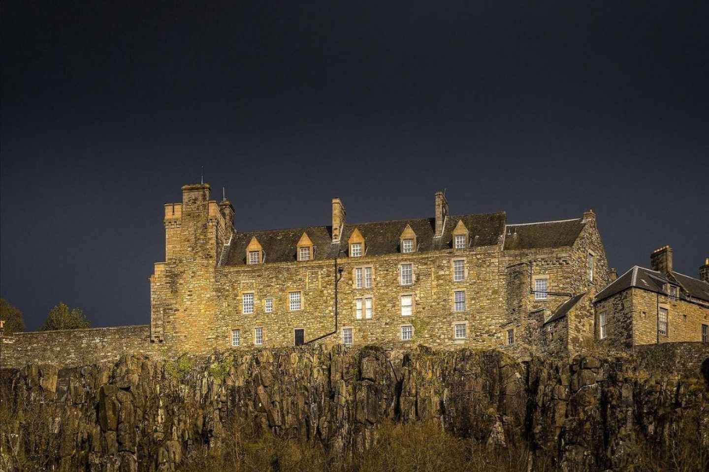 Loch Lomond, Stirling Castle and the Kelpies: Private Tour