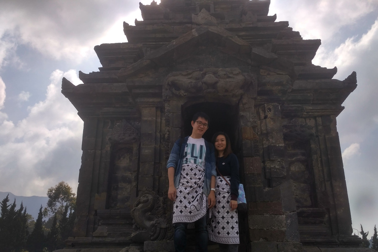 Depuis Yogyakarta : La beauté de Dieng Excursion guidée d'une journée