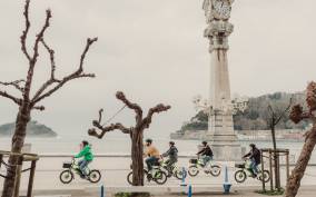 San Sebastian: Guided E-Bike Tour