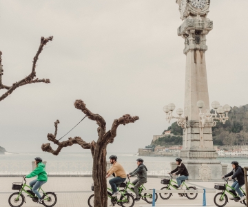 サン セバスティアン：ガイド付き電動自転車ツアー
