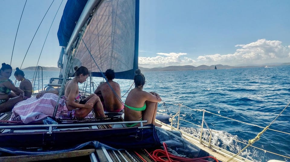 Porto San Paolo Crociera In Barca A Vela Sull Isola Di Tavolara Con