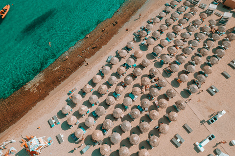 Mykonos : Plage super paradisiaque avec solarium au Thalas MykonosTransats de la 2e rangée