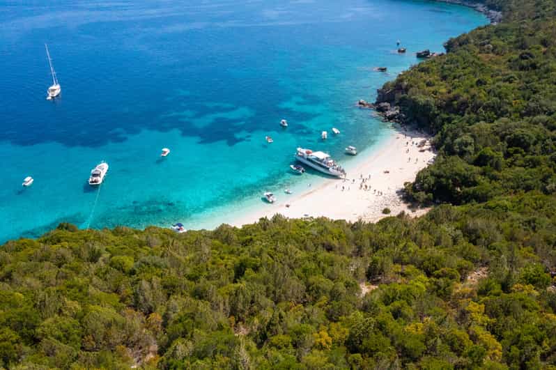 Kefalonia: Day Cruise from Sami to Koutsoupia Beach with BBQ