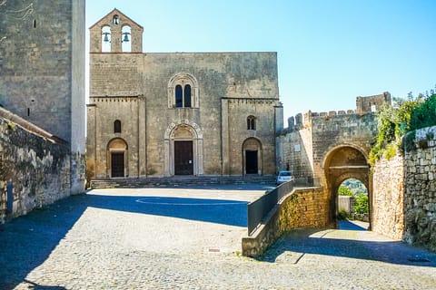 Visit Tarquinia, The Etruscan place easy going from the port