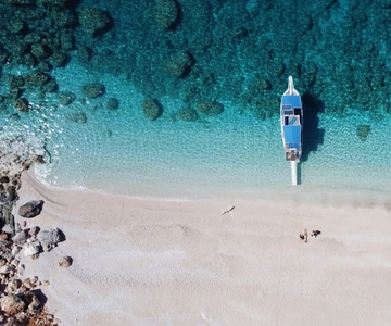Antalya/Kemer: Porto Ceneviz Tekne Turu ve Öğle Yemekli Çamur Banyosu