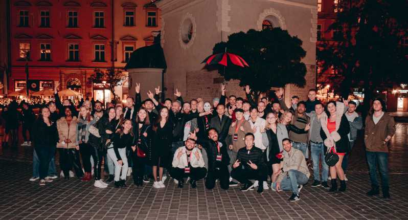 Krakow: Pub Crawl with 1 Hour of Unlimited Alcoholic Drinks