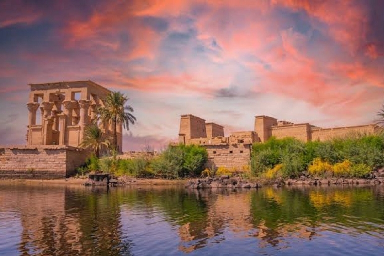 From Luxor: 5-Day Nile Cruise to Aswan with Balloon Ride Standard Cruise Ship