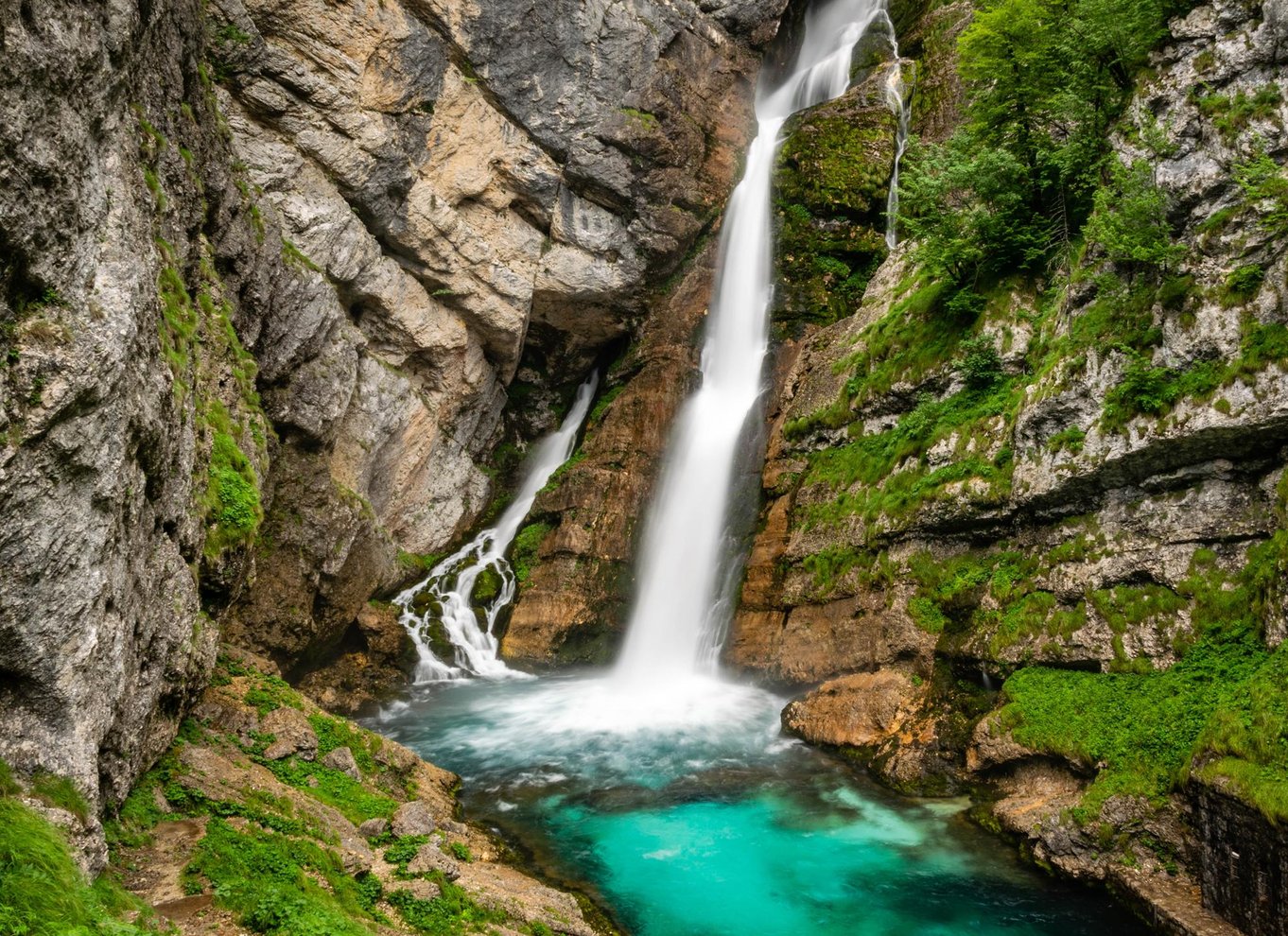 Ljubljana: Tur til Savica-vandfaldet, Bohinj-søen og Bled-søen