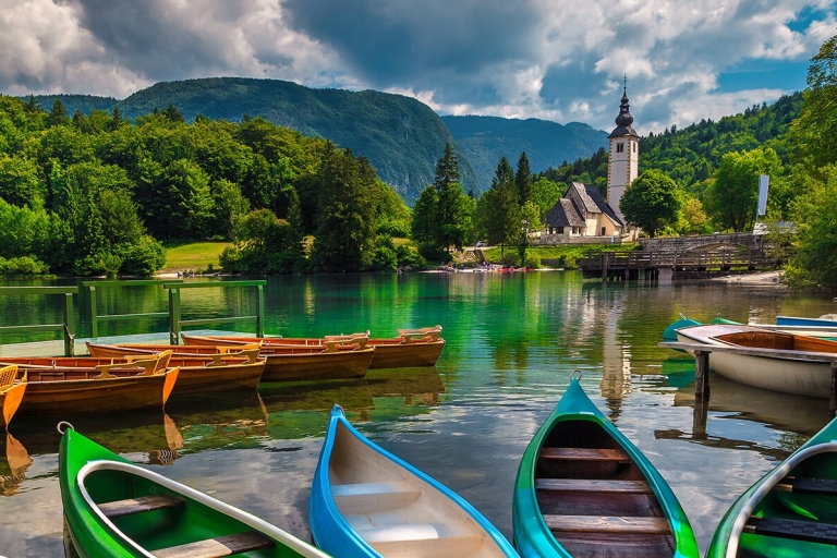 Całodniowa wycieczka nad jezioro Bled, jezioro Bohinj i wodospad SavicaJezioro Bled, jezioro Bohinj i wodospad Savica