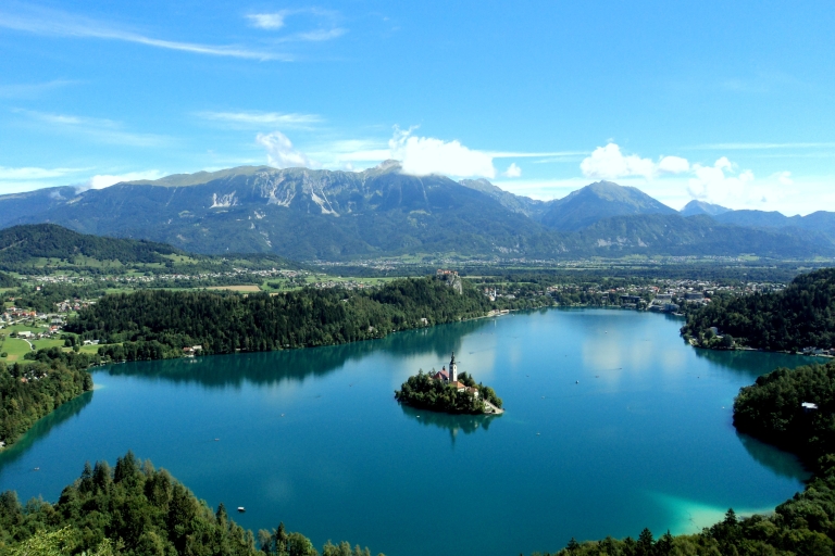 Całodniowa wycieczka nad jezioro Bled, jezioro Bohinj i wodospad SavicaJezioro Bled, jezioro Bohinj i wodospad Savica