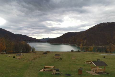 Original Karpaten-Dorf-Erlebnis und Sinaia an einem Tag