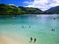 Ilha Grande, Excursion en bateau à moteur d'une journée sur les îles Paradises - Hizvo