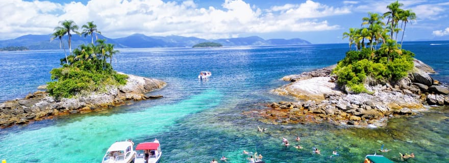 Ilha Grande : excursion de 7 heures en hors-bord vers les îles paradisiaques